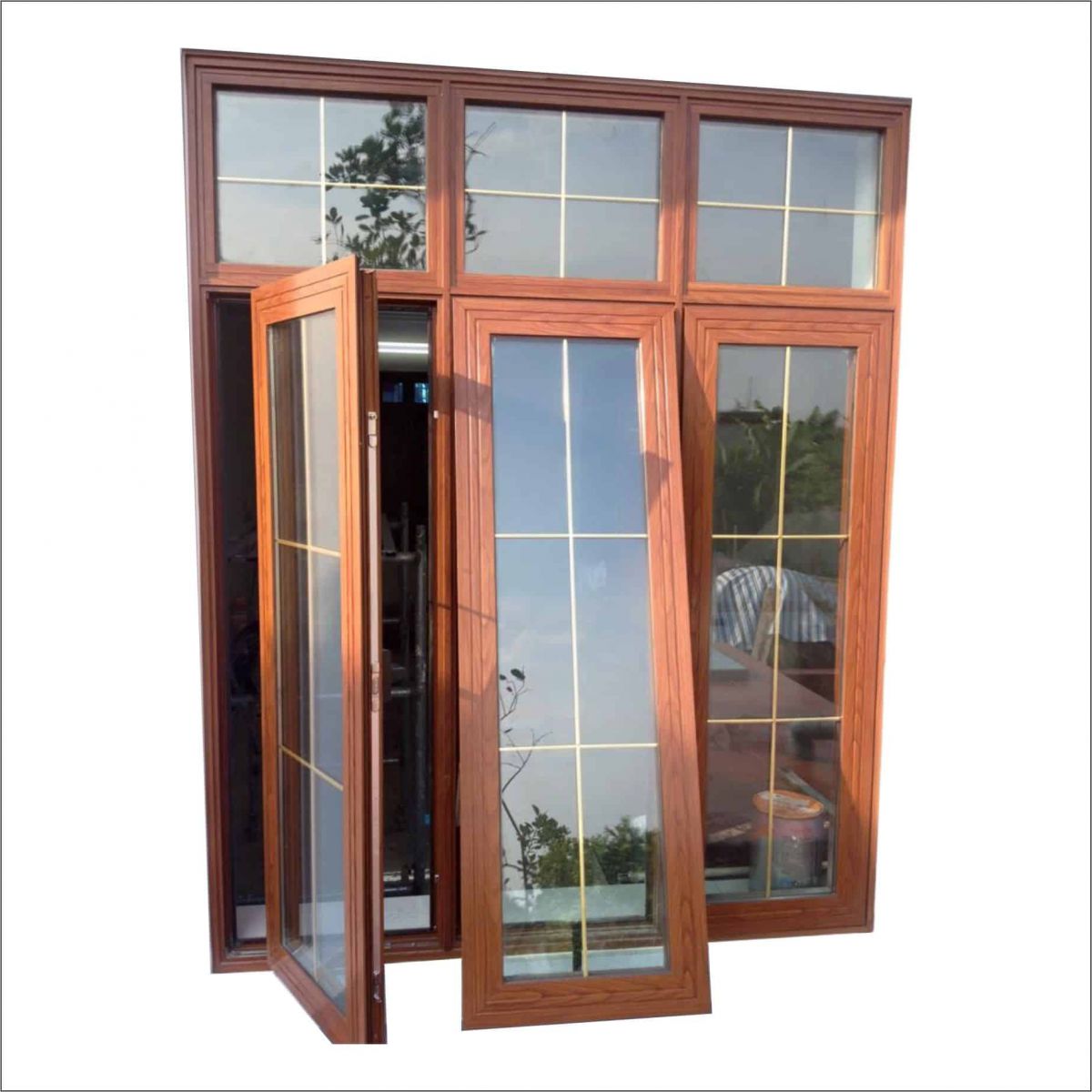 cua-nhom-kinh-bi-xap-xe-tldwindows
