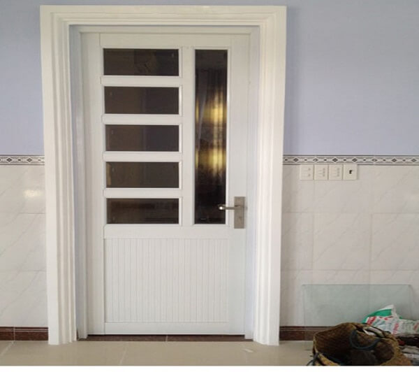loai-cua-nao-phu-hop-voi-phong-bep-biet-thu-tldwindows