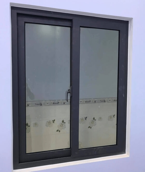 phong-khach-nha-cao-tang-nen-lap-loai-cua-nao-tldwindows