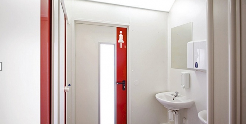 Bật mí một số mẹo lựa chọn cửa nhôm toilet phù hợp với không gian nhà bạn